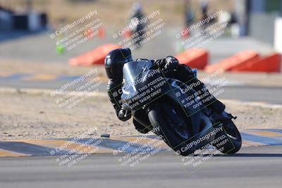 media/Dec-10-2023-SoCal Trackdays (Sun) [[0ce70f5433]]/Turn 2 (10am)/